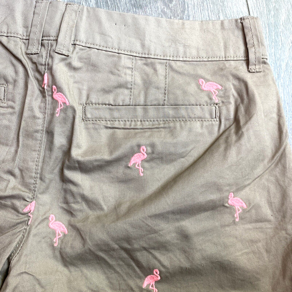 Old Navy Pink Flamingo Chino Shorts Tan & Pink embroidery ladies size 4 preppy - Picture 9 of 9